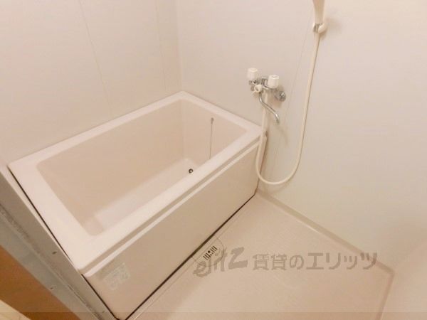 バス・シャワールーム　風呂
