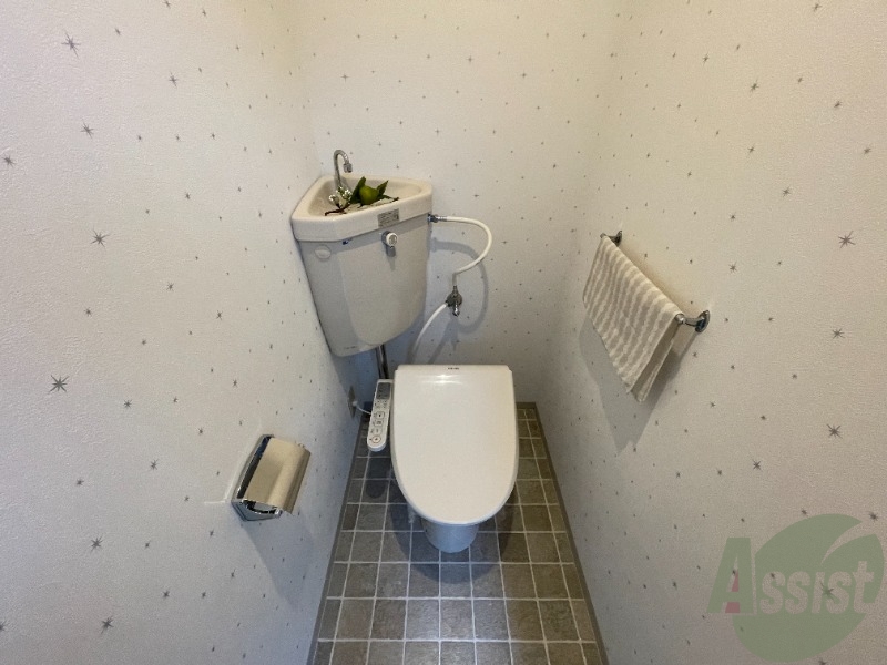 トイレ　トイレは清潔感があり安心して使用できそうです。