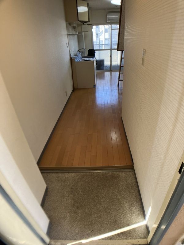 KSレジデンス上新庄の玄関写真
