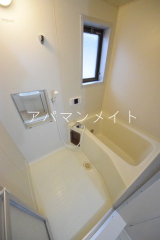 バス・シャワールーム　追い焚き付き！