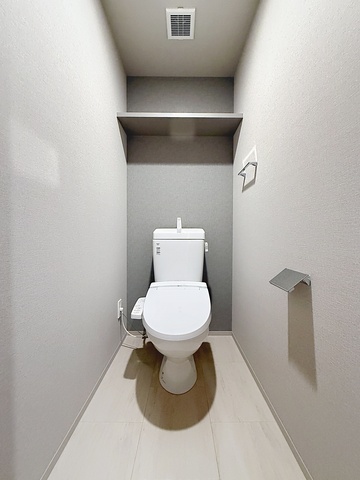SーRESIDENCE博多駅東awesomeのトイレ写真