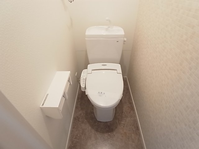 HCフラッツ月見山IIのトイレ写真