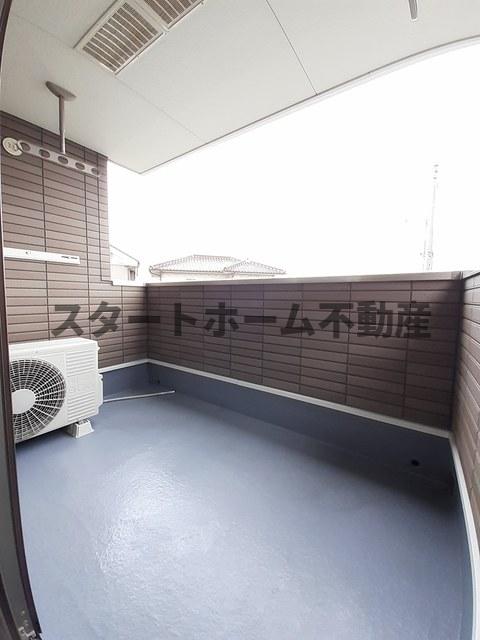 バルコニー　広々としたバルコニーです 物件の外観です