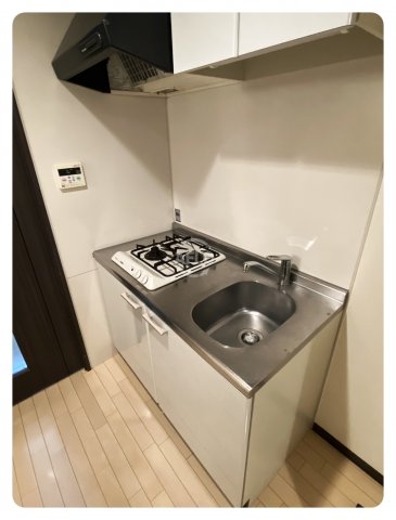 キッチン　ディナスティ松屋町II　システムキッチン