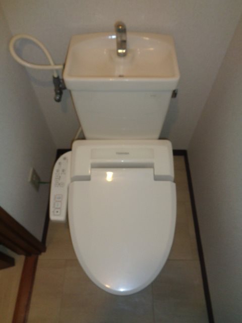石川ベルメゾンC棟のトイレ写真