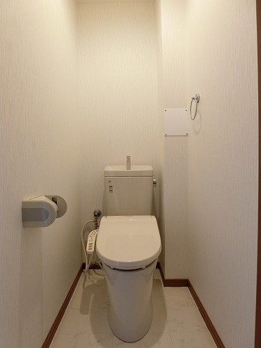 トイレ　※写真は同型の部屋です。