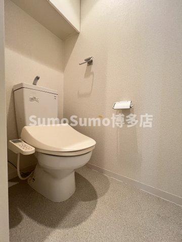 レジディア西新のトイレ写真