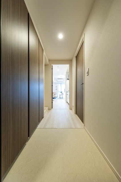 玄関　※写真は同タイプ住戸です。
