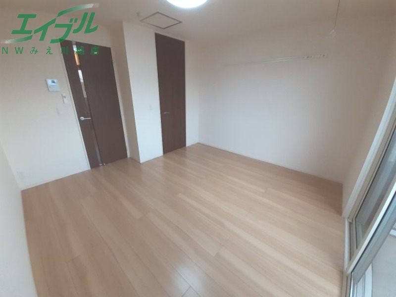 居室・リビング　別部屋同タイプ