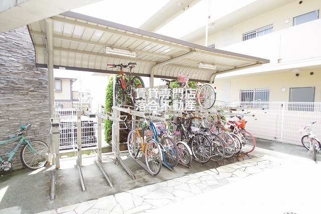 その他共有部分　敷地内駐輪場完備