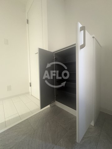 収納　アーバンコート大阪ドーム　シューズボックス