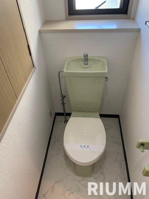 ＪＲ山手線 大塚駅 徒歩3分 10階建 築29年のトイレ写真