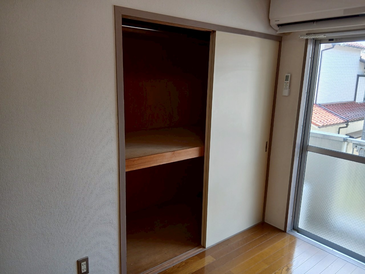 収納　押し入れがあるのでお部屋をすっきり使えます。