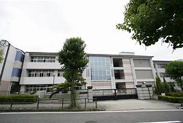 【日進市香久山のマンションの小学校】