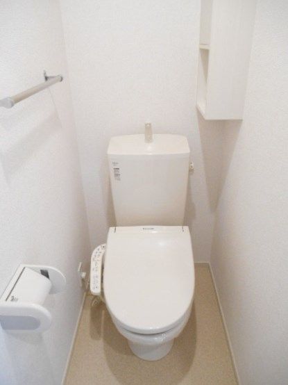 【ふじみ野市中ノ島のアパートのトイレ】