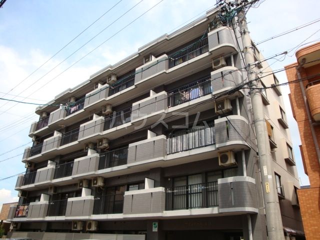 名古屋市中川区荒子のマンションの建物外観