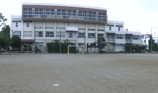 【川口中青木パークホームズの小学校】