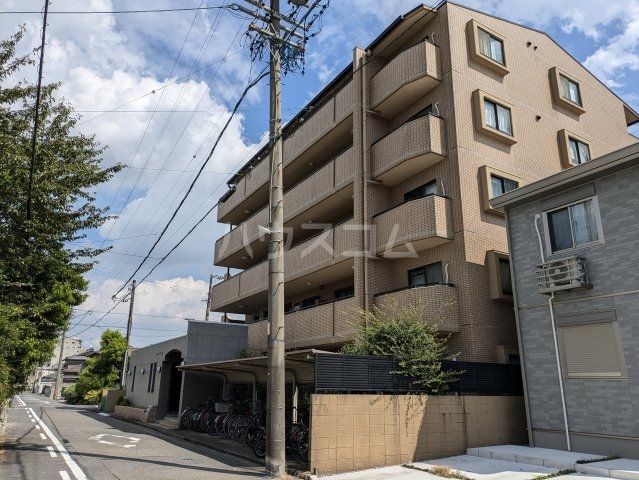 一宮市野口のマンションの建物外観