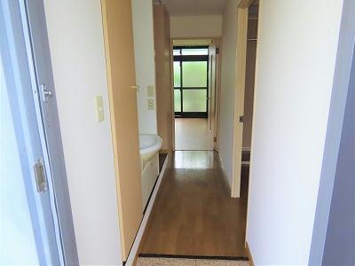 玄関　玄関からのアングルです