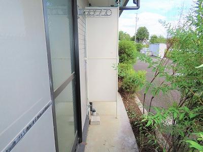 バルコニー　洗濯物を外干しできます