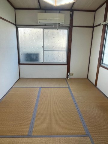 居室・リビング　全室クリーニング済み！