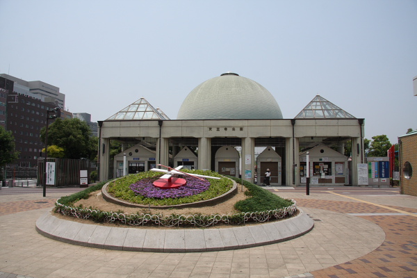 【大阪市住之江区粉浜のマンションの公園】