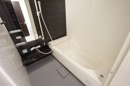 バス・シャワールーム　１坪風呂