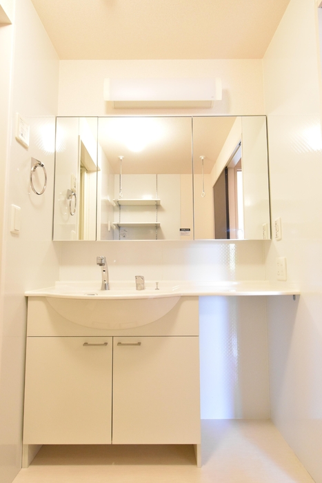 洗面設備　大型洗面台