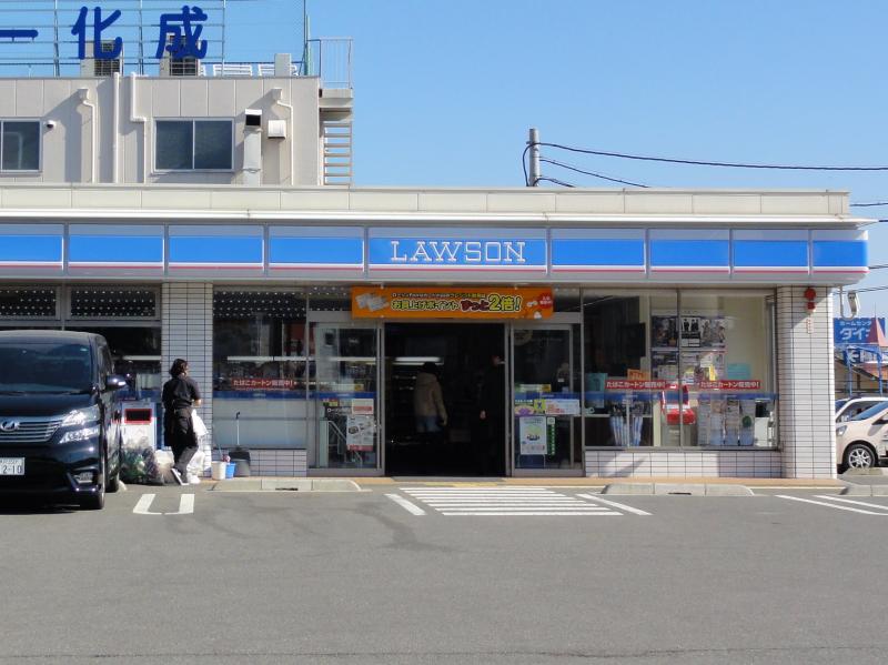 コンビニ　ローソン 神戸伊川谷潤和店（コンビニ）まで494m