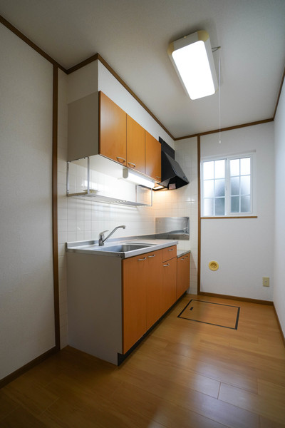 キッチン　同じ建物の別の部屋