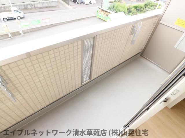 バルコニー　落ち着いた時間を過ごせるバルコニーです