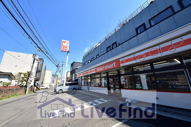 【札幌市南区澄川一条のマンションのコンビニ】