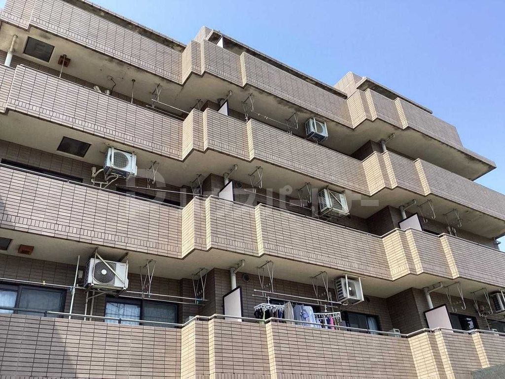 マンションベルベルの建物外観