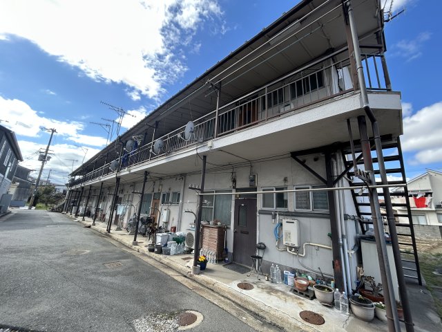 北王子荘2号館の外観写真