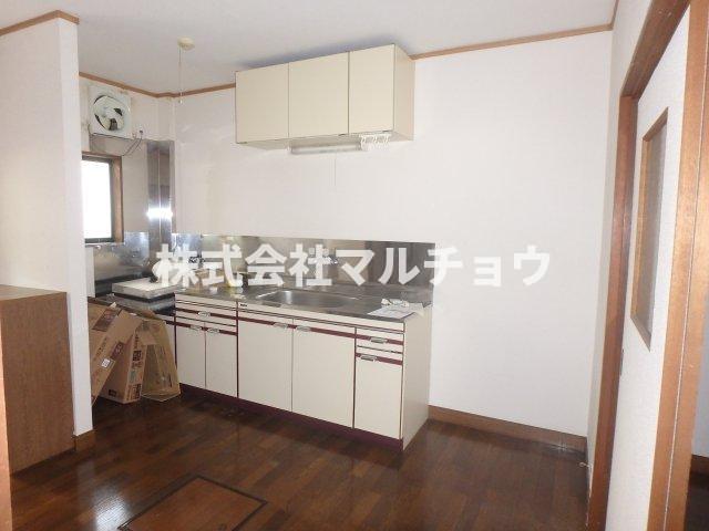 居室・リビング　こちらの居間で趣味の時間をお楽しみください