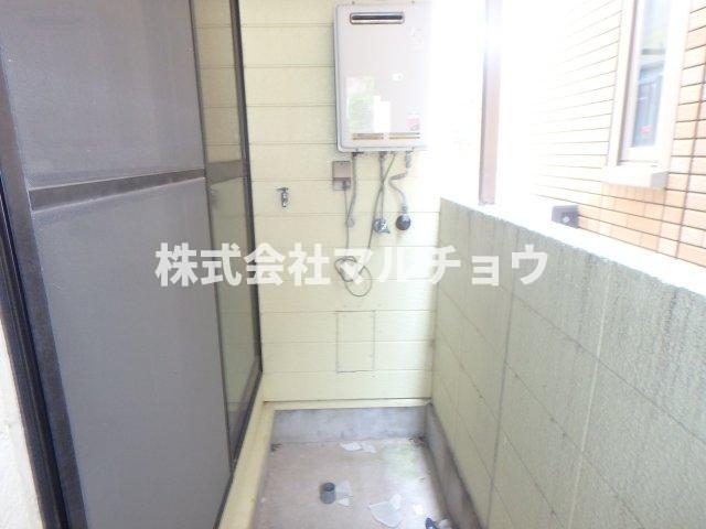 バルコニー　お洗濯にも便利なバルコニー付き