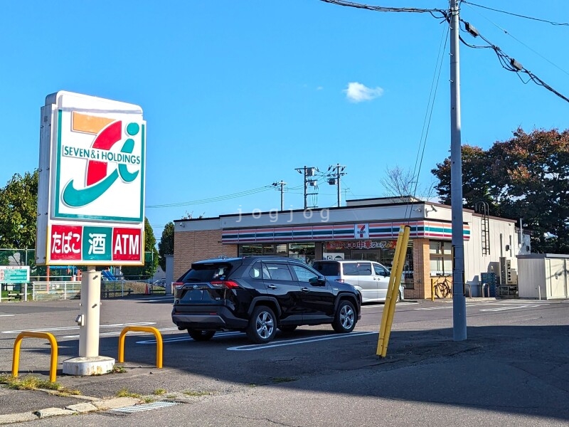 コンビニ　セブンイレブン帯広弥生通店（コンビニ）まで650m