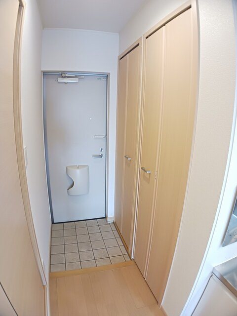 近江鉄道八日市線 八日市駅 徒歩12分 2階建 築17年の玄関写真