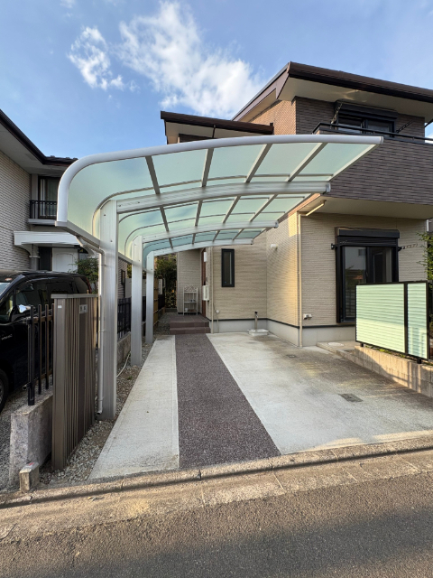 駐車場　カーポート付