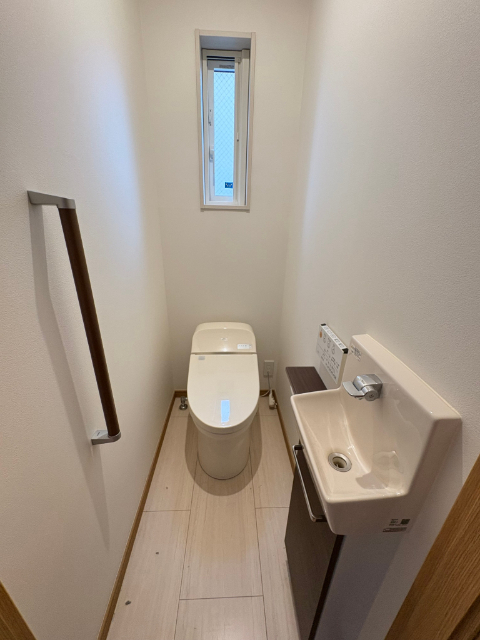 トイレ　１階