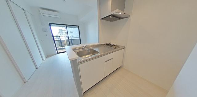 キッチン　８０５号室の写真となります。