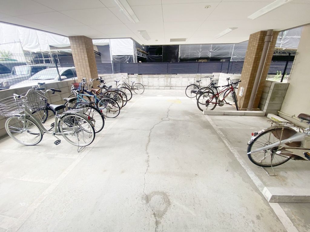 駐車場　共有部分