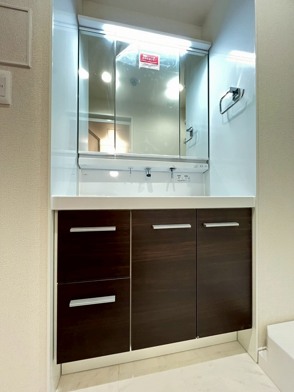 洗面設備　※同じ間取り別のお部屋の写真です。