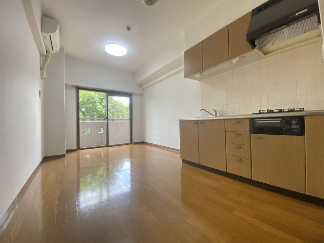 居室・リビング　使いやすい居間です