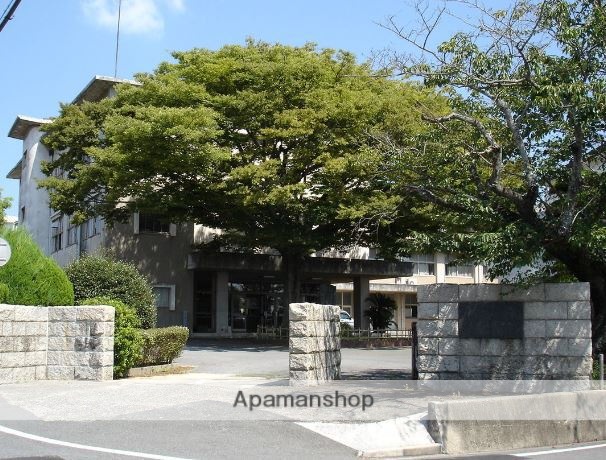 高校・高専　宇部高等学校（高校・高専）まで439m