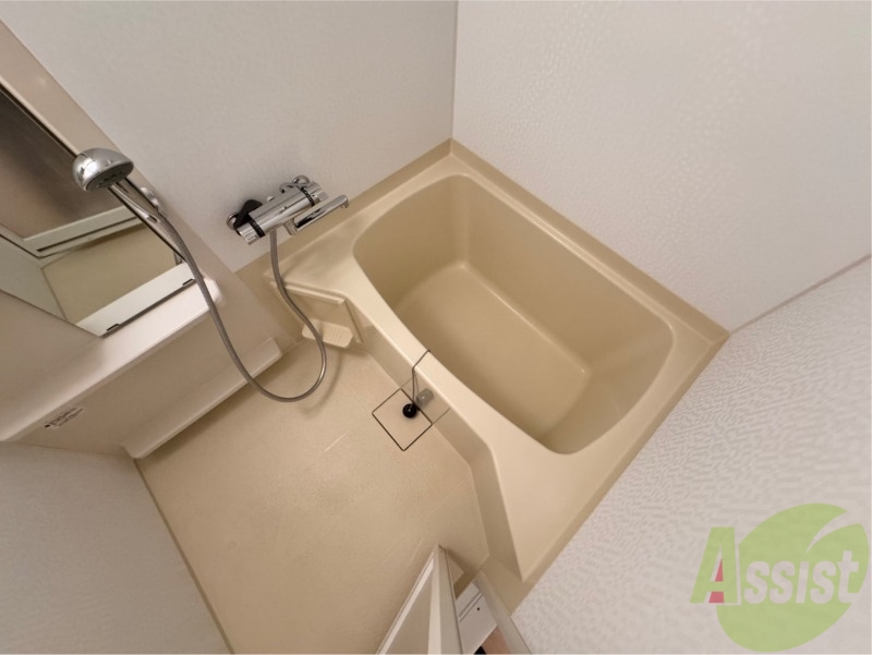 バス・シャワールーム　お風呂です。ゆっくりお風呂につかるのも体に良いですね～