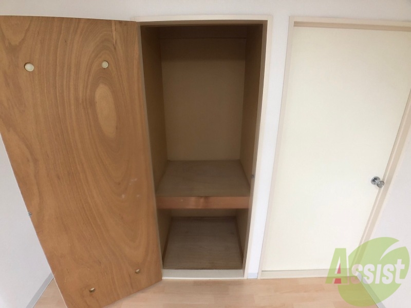 収納　寝室の収納です。部屋がすっきり片付きます。