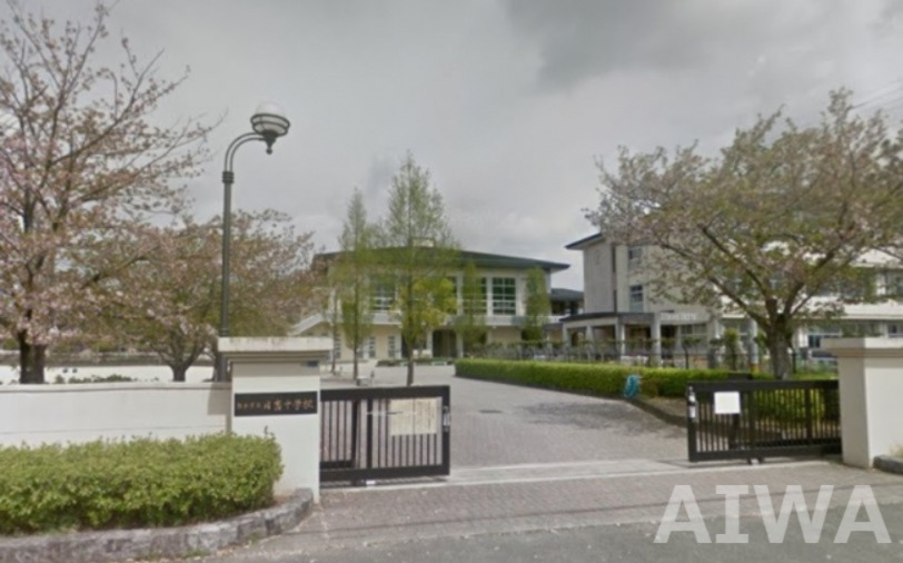 中学校　熊本市立日吉中学校（中学校）まで693m