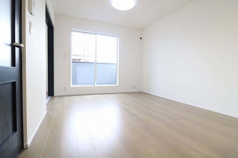 居室・リビング　同じ間取りの別のお部屋です。