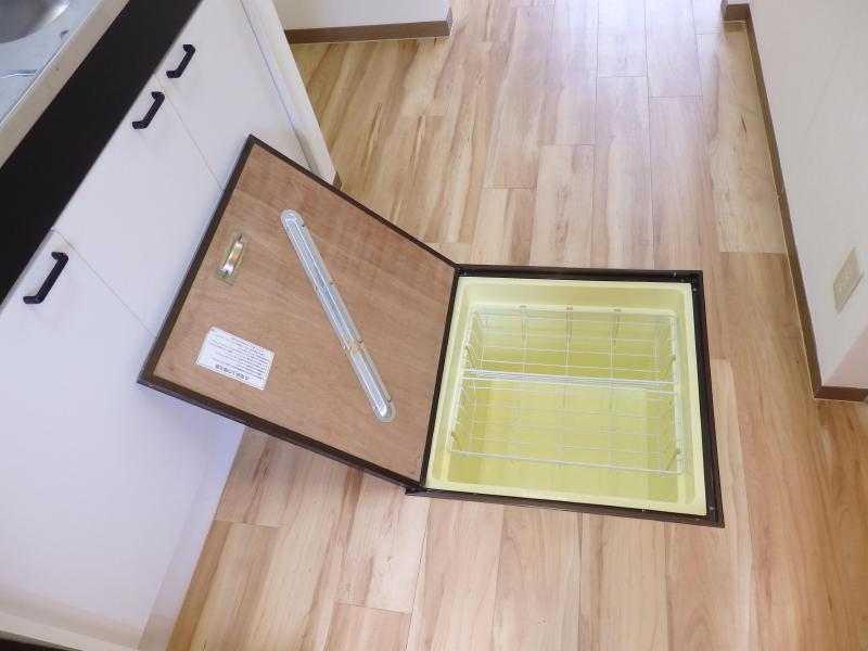 その他　床下収納